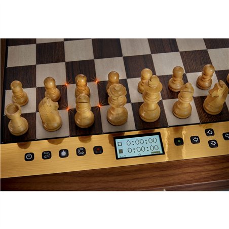 Millennium Schachcomputer The King Performance