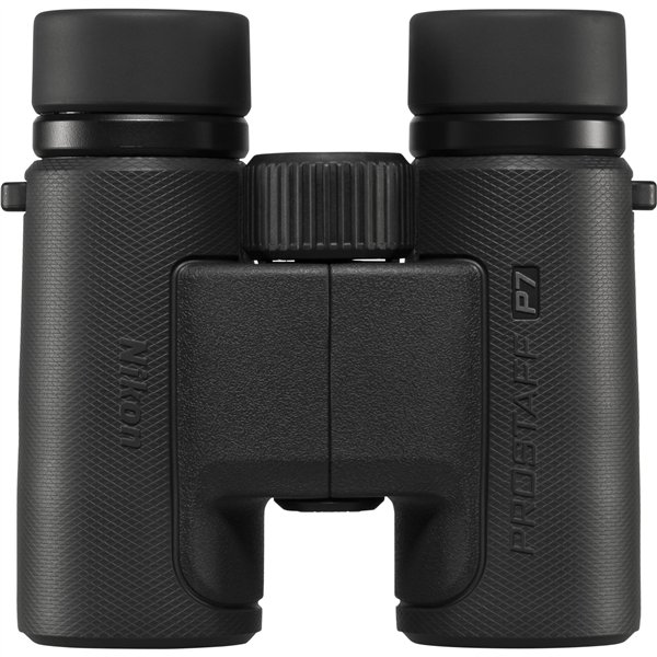 Nikon Prostaff P7  8x30