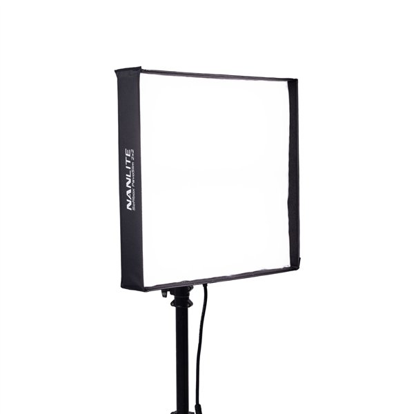 Nanlite PavoSlim 240C Full-Color