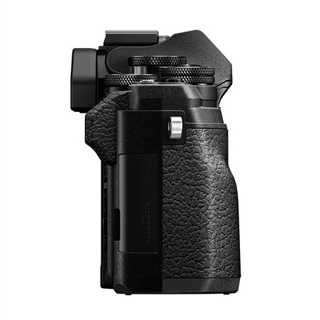 Olympus OM-D E-M10 Mark IV Body nero