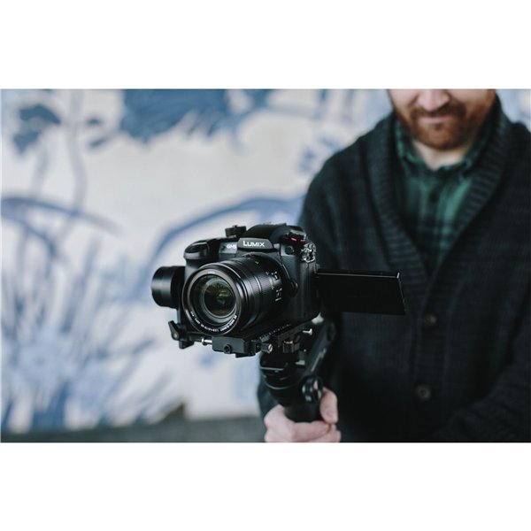 Panasonic Lumix GH5 II Set con FS 3,5-5,6/12-60 OIS