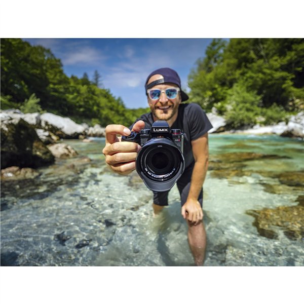 Panasonic Lumix G9 Mark II + LEICA H-ES 12-60 E