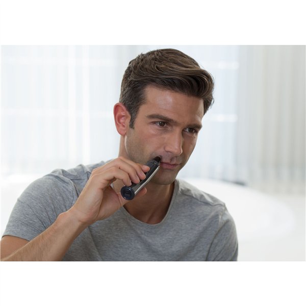 Panasonic ER GN 33  H301 rifinitore peli naso/orecchie