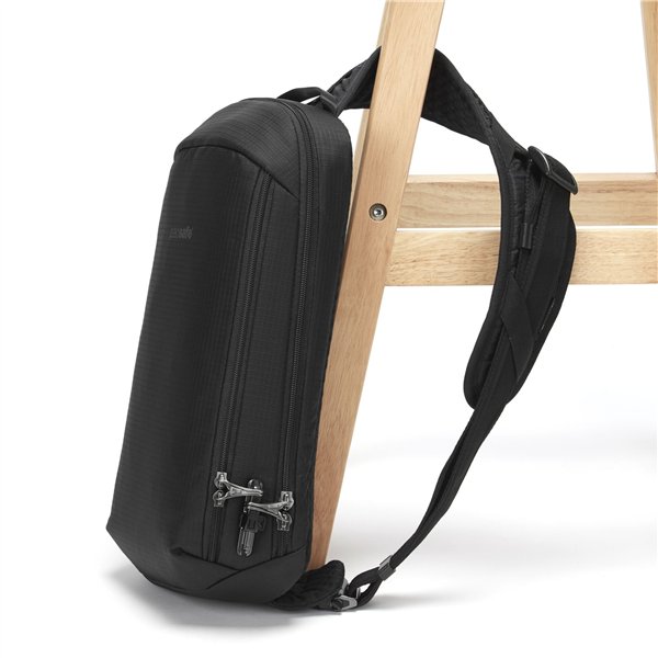 Pacsafe V Tech Sling jet schwarz