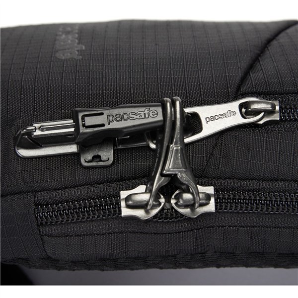Pacsafe V Action Sling jet schwarz