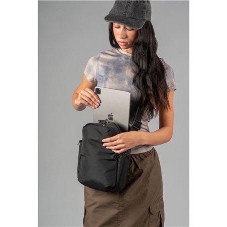 Pacsafe V Tour Crossbody nero