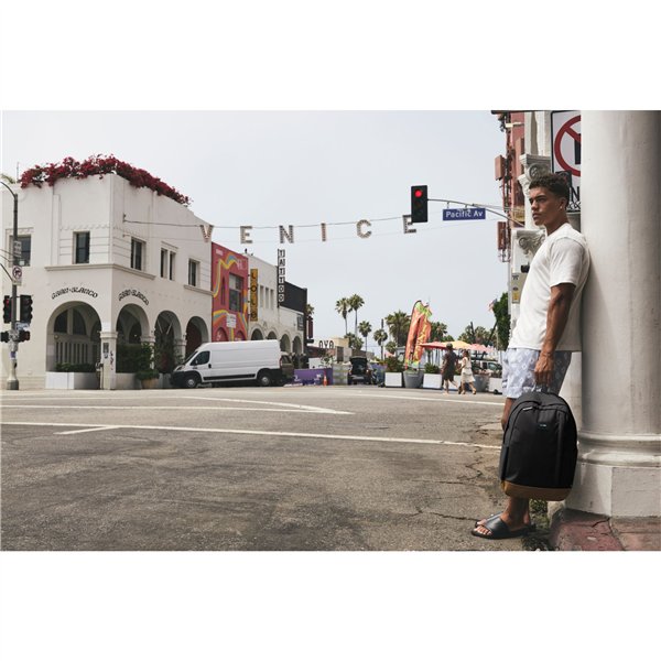 Pacsafe GO 25L zaino jet nero