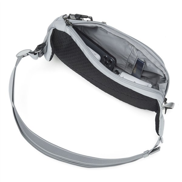 Pacsafe V Action Sling digital grau