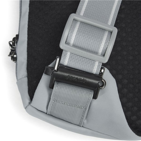 Pacsafe V Action Sling digital grau