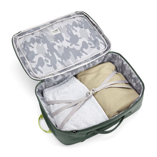 Pacsafe GO Carry-on Rucksack 34 jet spruce grün