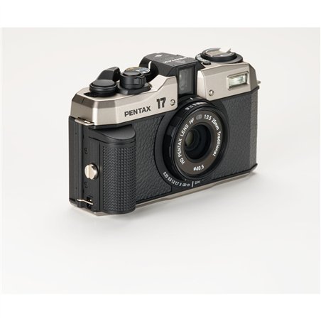 Pentax 17