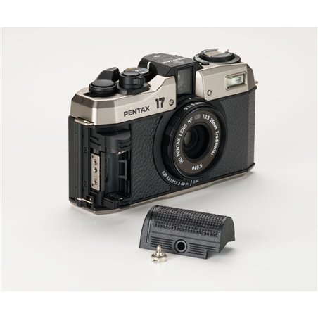 Pentax 17