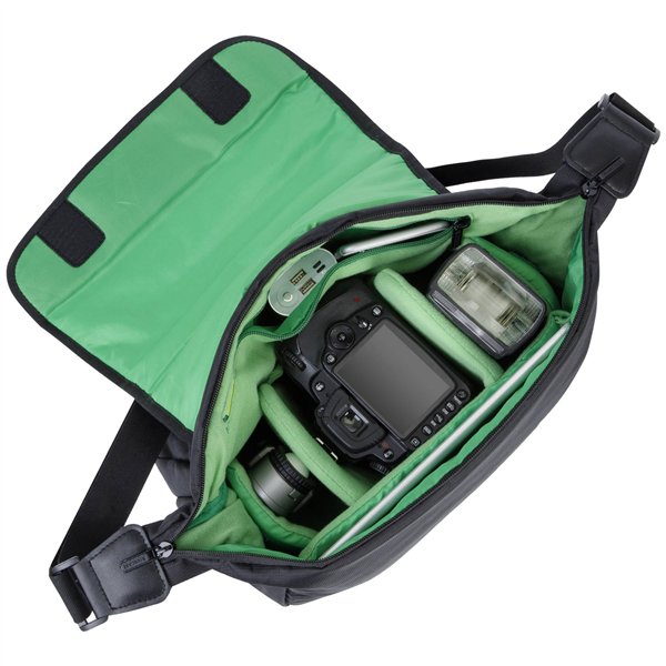 Rivacase 7450 Green Mantis borsa per fotocamera DSLR nero