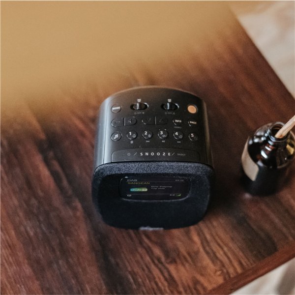 Sangean DCR-83 (Atomic 83) nero