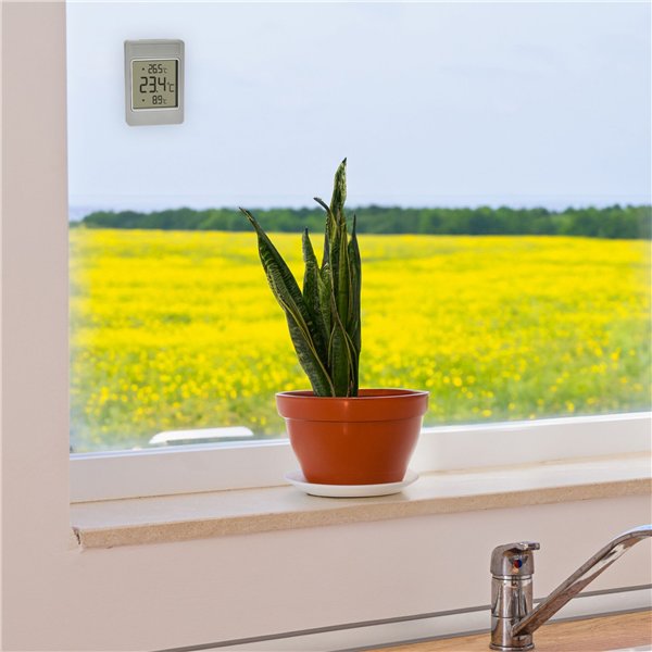 TFA 30.1067.15 window thermo- meter WINDOO