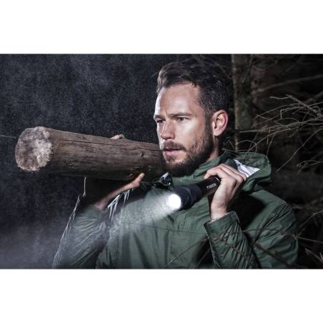 Varta Indestructible F30 Pro 6 Watt LED alluminio 650 lumen