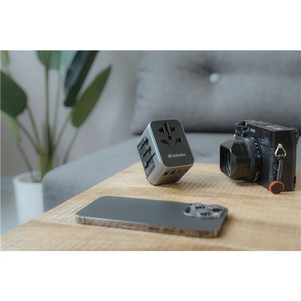 Verbatim adatt.viagg.univ.UTA-03 USB-C 30W 2xUSB-C 2xUSB-A  49545