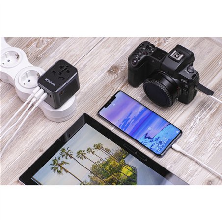 Verbatim adatt.viagg.univ.UTA-03 USB-C 30W 2xUSB-C 2xUSB-A  49545