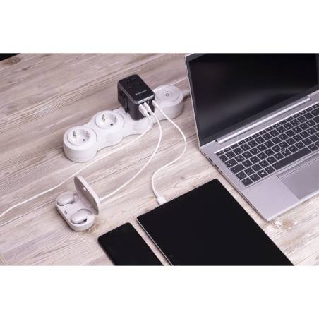 Verbatim Uni.Travel Adapt.UTA-04 USB-C 61W 2xUSB-C 3xUSB-A  49546