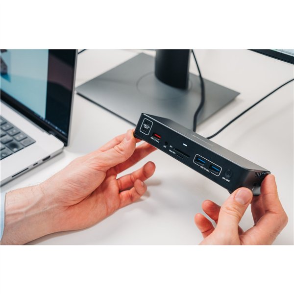Verbatim USB-C Pro Docking Station 15 Port CDS-15     32171