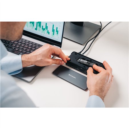 Verbatim USB-C Pro Docking Station 15 con SSD Slot 32173