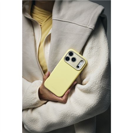Decoded AntiMicrobial Silicone Backcover iP 17 Pro  Yuma Yellow