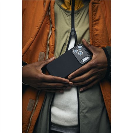 Decoded AntiMicrobial Silicone Backcover iP 17 Pro Max Black