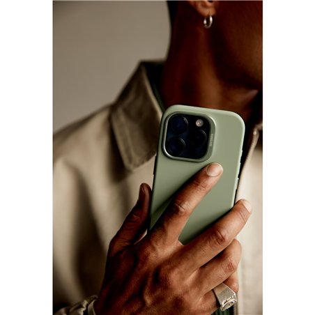 Decoded AntiMicrobial Silicone Backcover iPhone 16 Pro Max Jade