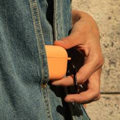 Native Union Active AirPods 4. Gen Silicone Case Apricot 2