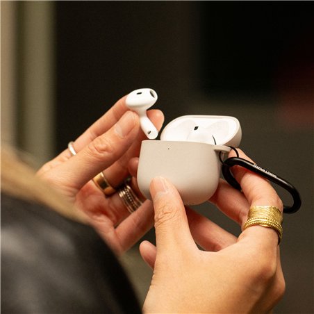 Native Union Active AirPods 4. Gen Silicone Case Sandstone