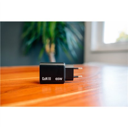 Verbatim Essentials GaN Charger 65W 2xUSB-C/1xUSB-A schwa. 32352