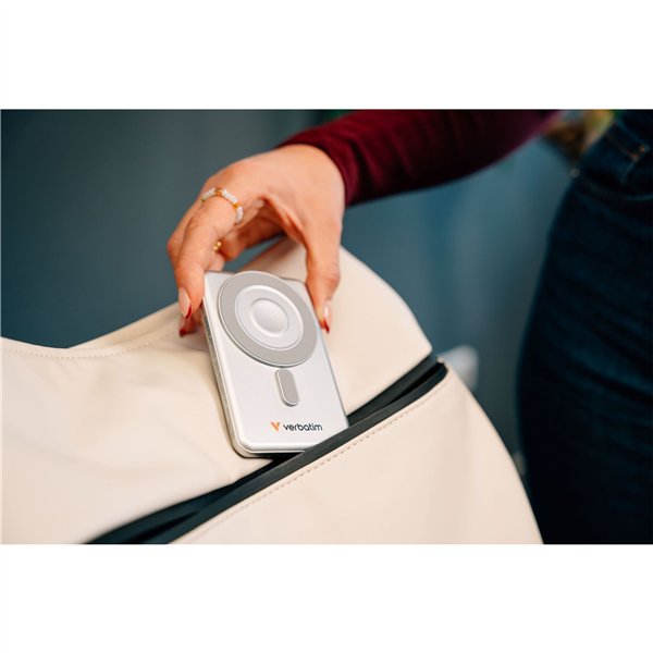 Verbatim Charge´n´Go 2C  5000mAh magn. PB arg. incl. 2 cavo 32276