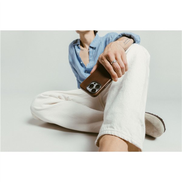 Nomad Traditional Leather Case iPhone 16 Pro Max Brown