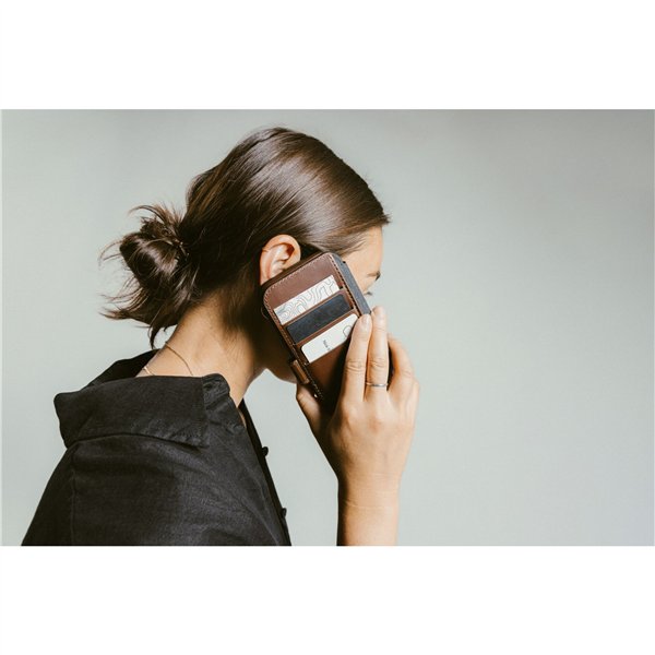 Nomad Modern Leather Folio iPhone 16 Pro Brown