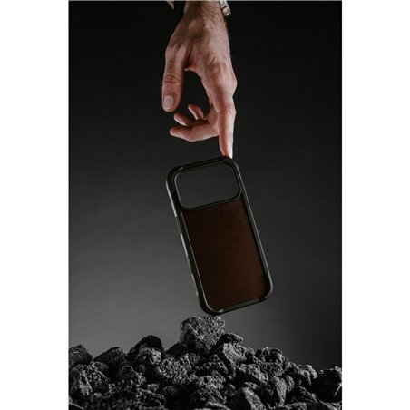 Nomad Rugged Leather Case iPhone 17 Pro Rustic Brown Horween