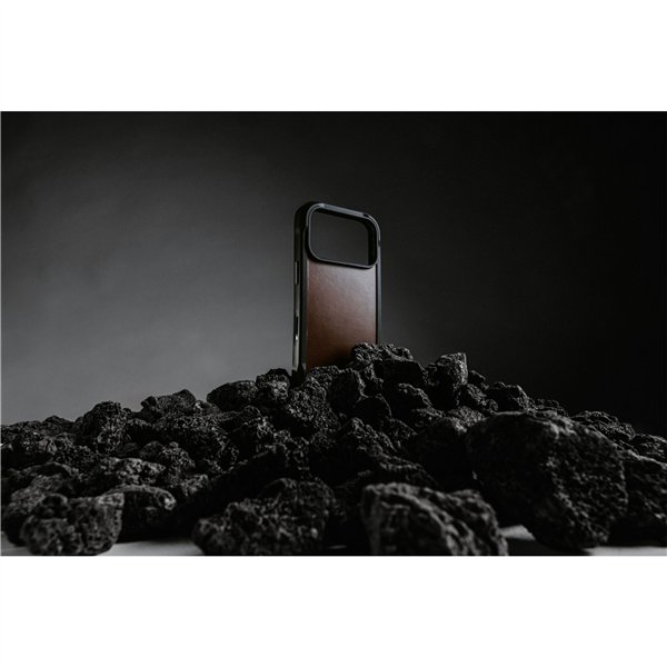 Nomad Rugged Leather Case iPhone 17 Pro Max Rustic Brown Horween