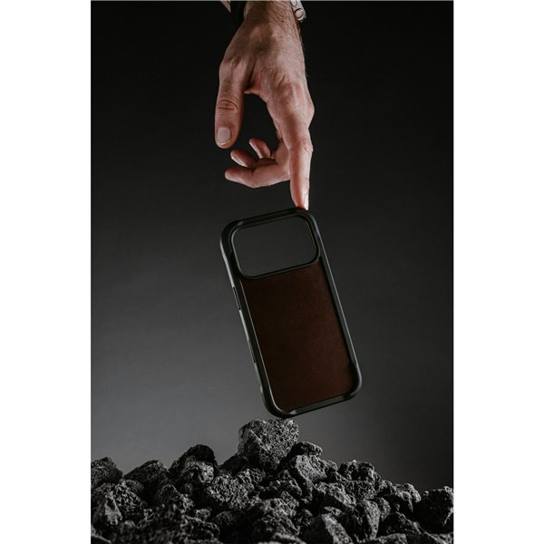 Nomad Rugged Leather Case iPhone 17 Pro Max Rustic Brown Horween