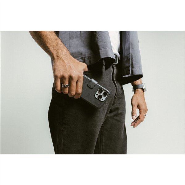 Nomad Modern Leather Folio iPhone 16 Pro Max Black