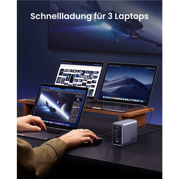 UGREEN Nexode 300W 5-Port PD GaN caricabatt. rapido