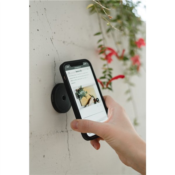 Moment Wall Mount for MagSafe