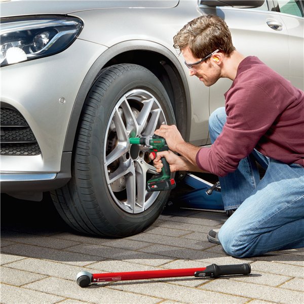 Bosch UniversalImpactDrive 18V- 350