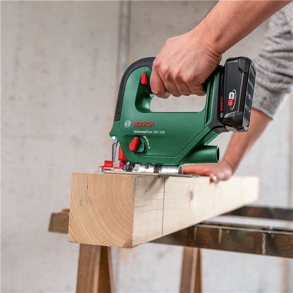 Bosch UniversalSaw 18V Baretool