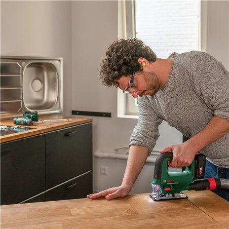 Bosch UniversalSaw 18V Baretool