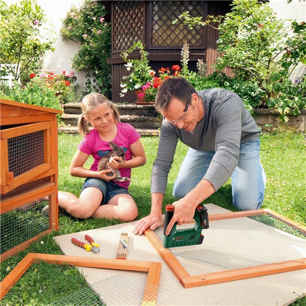 Bosch UNIVERSALTACKER 18V-14