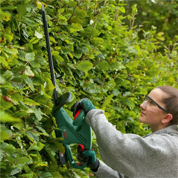 Bosch EASYHEDGECUT 18V-52-13 tagliasiepi a batteria