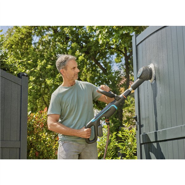 Gardena pulitore m. a batt. Aqua Brush Compact 02/18V P4A solo