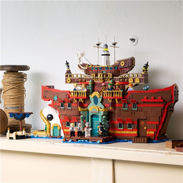 LEGO ONE PIECE 75640 The Baratie Floating Restaurant