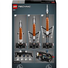 LEGO Technic 42221  NASA Artemis Space Launch System Rocket 2