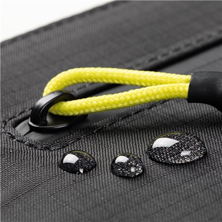 Native Union Ultralight Sleeve for MacBook 13  Black