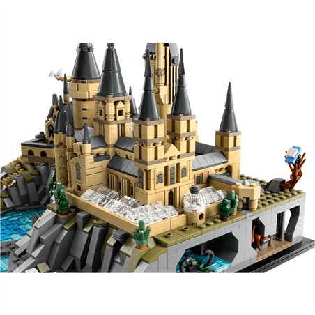 LEGO Harry Potter 76419 Castle and Grounds
